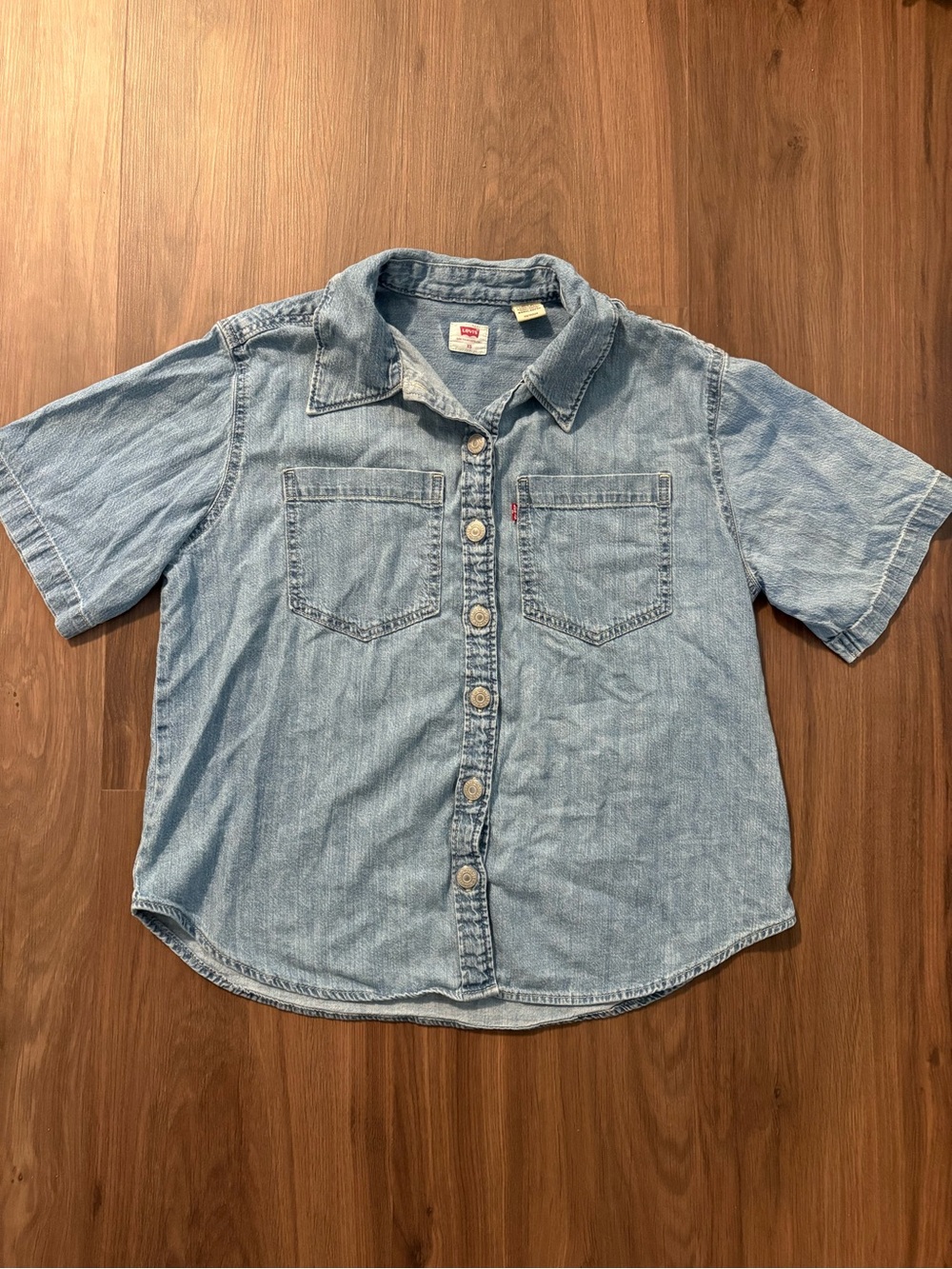 Women’s Levi’s Denim Button Down Collared Short Sleeve Top | Size XS